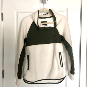 Green and white A&F fleece pullover